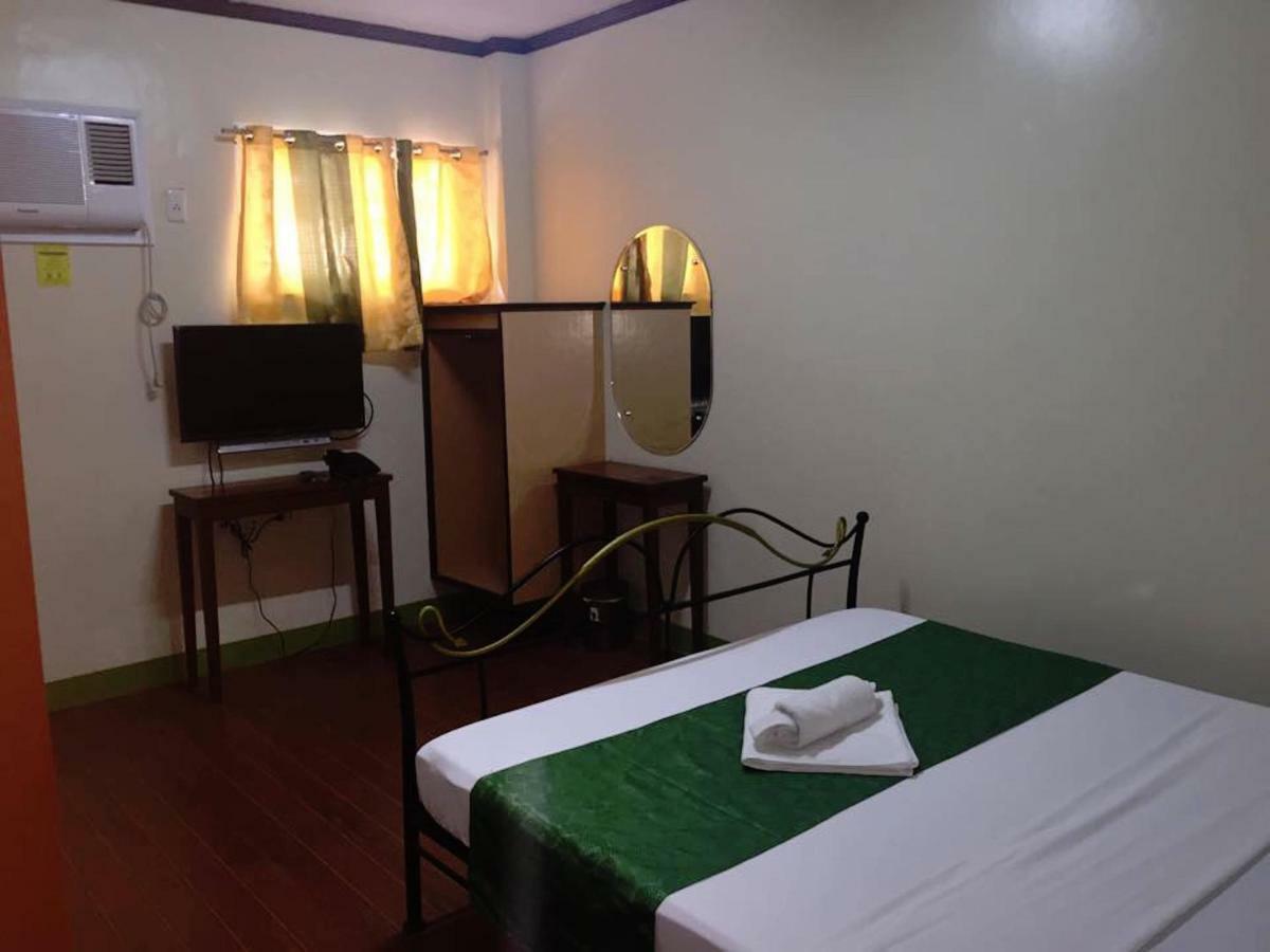 Rufina'S Leisure Center Hotell Tagum Eksteriør bilde